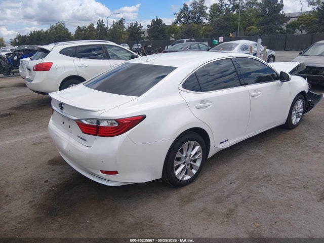 45235567 :رقم المزاد ، JTHBW1GG2D2006438 vin ، 2013 Lexus Es 300h مزاد بيع