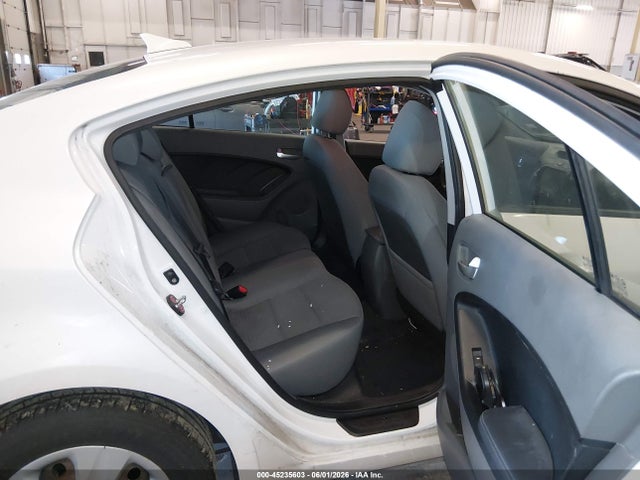 KIA FORTE LX 2018 3KPFL4A73JE262771 Image 8