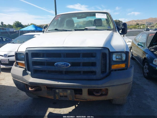 2006 Ford F-350 Xl/xlt მანქანა იყიდება აუქციონზე, vin: 1FTWF31566EC42890, აუქციონის ნომერი: 45235621