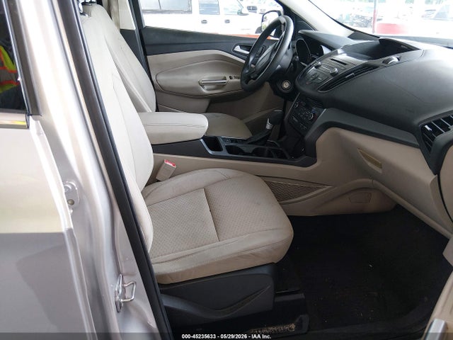Продаж на аукціоні авто 2017 Ford Escape Se, vin: 1FMCU0G96HUA46101, номер лоту: 45235633