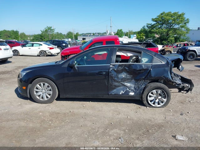 Продажа на аукционе авто 2011 Chevrolet Cruze Ls, vin: 1G1PC5SH3B7205661, номер лота: 45235672