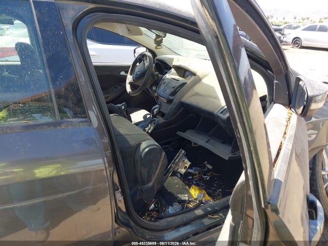 Ford FOCUS SE 2016 1FADP3K27GL204998 Image 5