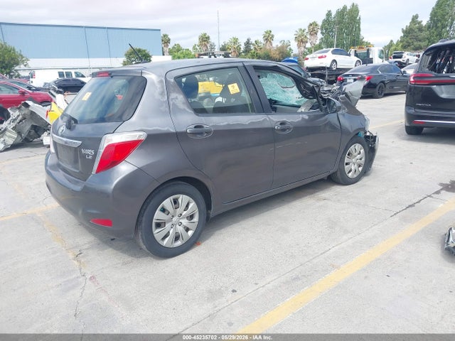 45235702 :رقم المزاد ، JTDKTUD3XDD553202 vin ، 2013 Toyota Yaris Le مزاد بيع