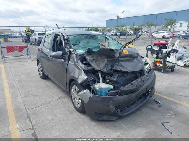 45235702 :رقم المزاد ، JTDKTUD3XDD553202 vin ، 2013 Toyota Yaris Le مزاد بيع