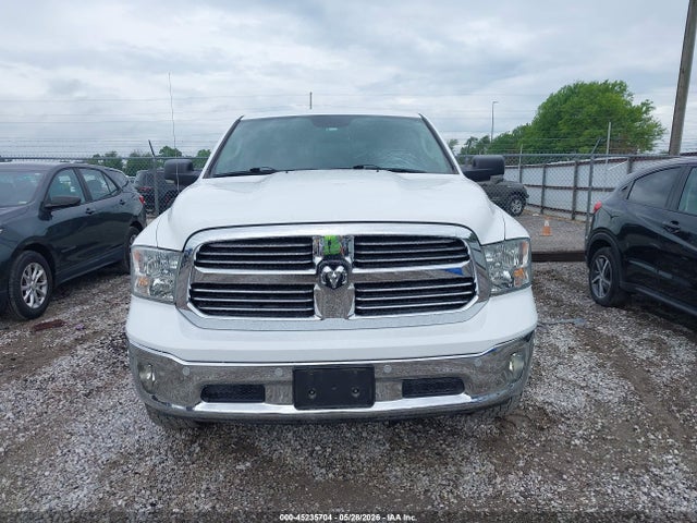 1C6RR7LT1KS534716 RAM 1500 Classic Big Horn 4x4 5&#039;7 Box