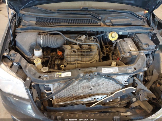 45235756 :رقم المزاد ، 2C4RC1CG1ER470578 vin ، 2014 Chrysler Town & Country Touring-l 30th Anniversary مزاد بيع