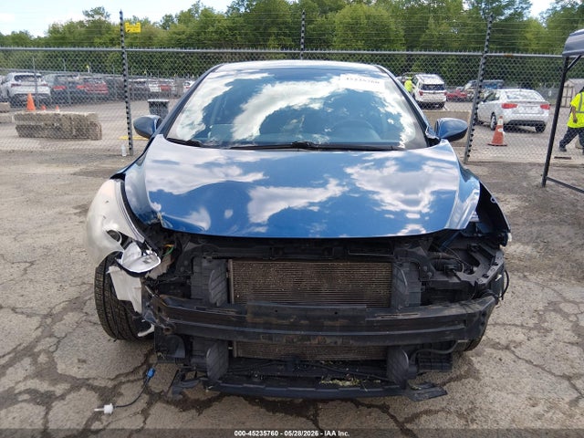 2016 Hyundai Elantra Gt მანქანა იყიდება აუქციონზე, vin: KMHD35LH2GU252984, აუქციონის ნომერი: 45235760