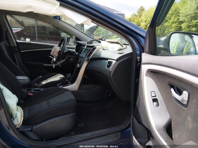 2016 Hyundai Elantra Gt მანქანა იყიდება აუქციონზე, vin: KMHD35LH2GU252984, აუქციონის ნომერი: 45235760