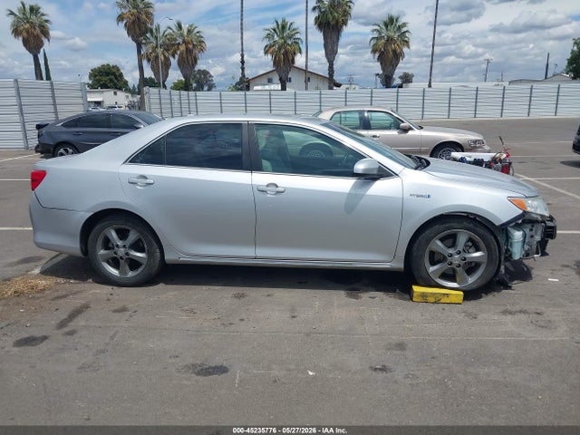 4T1BD1FKXEU120556 Toyota Camry Hybrid Xle