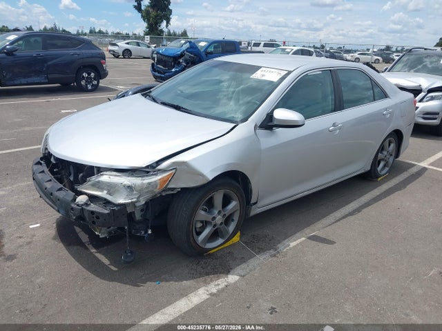 4T1BD1FKXEU120556 Toyota Camry Hybrid Xle