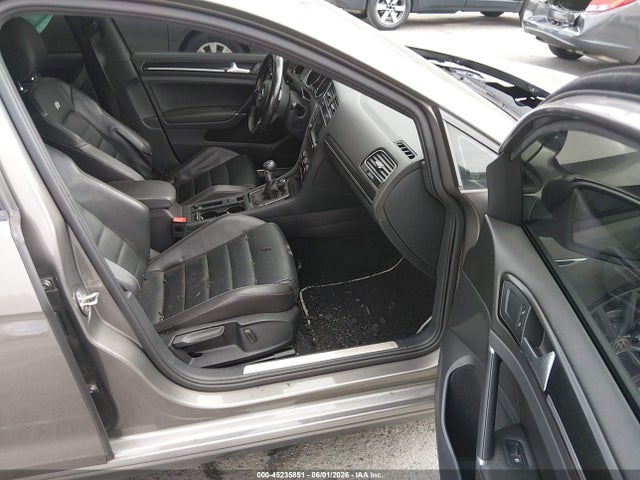 Продажа на аукционе авто 2017 Volkswagen Golf R 4-door W/dcc   Navigation, vin: WVWWF7AU3HW150048, номер лота: 45235851