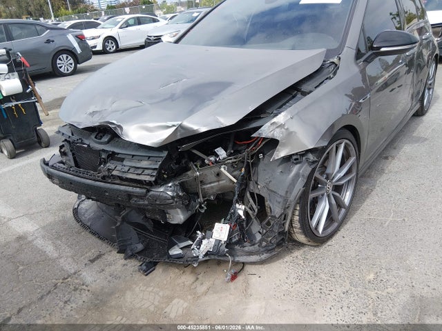 Продажа на аукционе авто 2017 Volkswagen Golf R 4-door W/dcc   Navigation, vin: WVWWF7AU3HW150048, номер лота: 45235851
