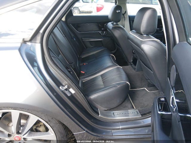 SAJWJ1CD6J8W13840 Jaguar Xj R-sport