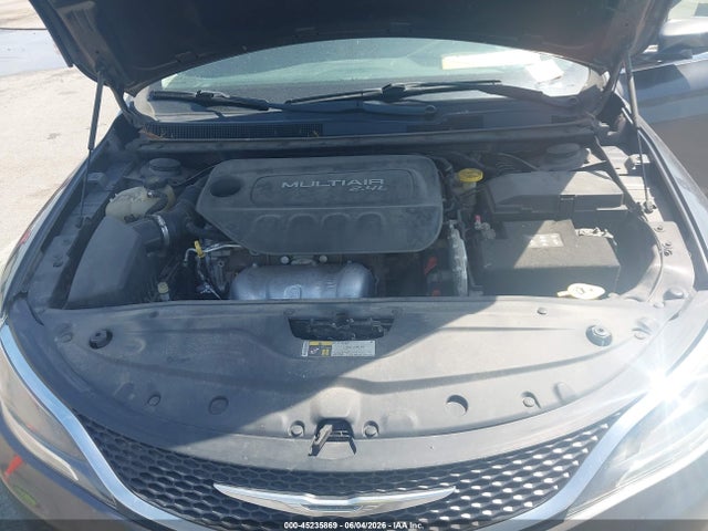 Chrysler 200 Limited 2015 1C3CCCAB0FN677071 Image 10
