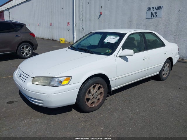 45235901 :رقم المزاد ، JT2BF28K7X0233756 vin ، 1999 Toyota Camry Le V6 مزاد بيع