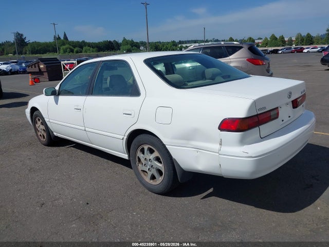 45235901 :رقم المزاد ، JT2BF28K7X0233756 vin ، 1999 Toyota Camry Le V6 مزاد بيع
