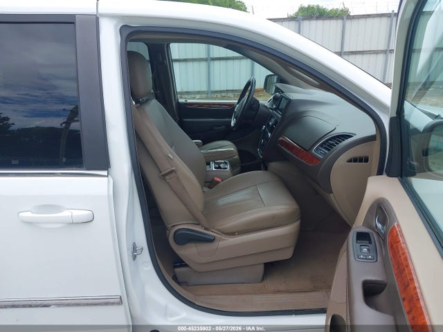 Продаж на аукціоні авто 2016 Chrysler Town & Country Touring, vin: 2C4RC1BG5GR295000, номер лоту: 45235902