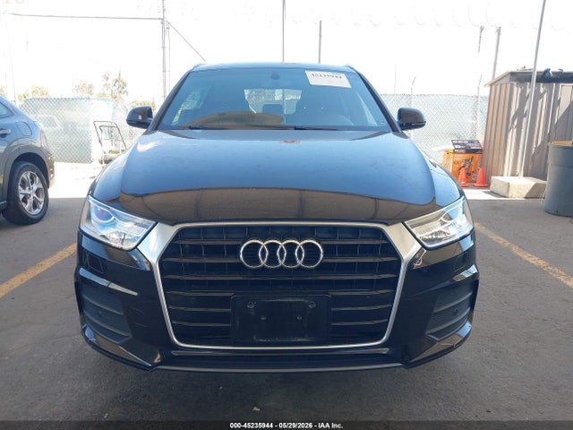 WA1BCCFS5HR009580 Audi Q3 2.0t Premium