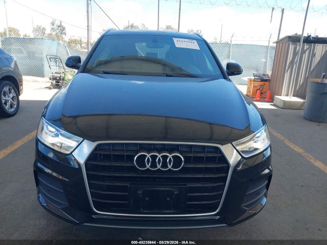 WA1BCCFS5HR009580 Audi Q3 2.0t Premium