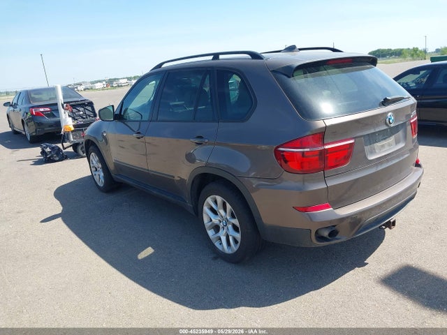 2011 Bmw X5 მანქანა იყიდება აუქციონზე, vin: 5UXZV4C5XBL738038, აუქციონის ნომერი: 45235949