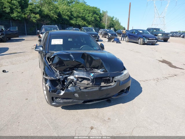 45235986 :رقم المزاد ، WBA3B1C58EK133179 vin ، 2014 Bmw 320i مزاد بيع