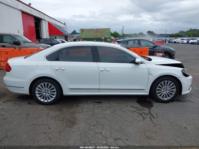 1VWBT7A39GC069311 Volkswagen Passat 1.8t Se