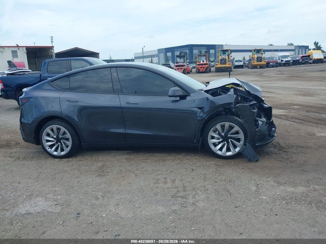 Продажа на аукционе авто 2026 Tesla Model Y All-wheel Drive/long Range Launch Series/premium All-wheel Drive, vin: 7SAYGDEE1TA441765, номер лота: 45236051