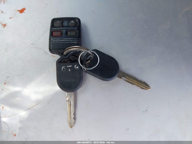 2005 Ford Mustang მანქანა იყიდება აუქციონზე, vin: 1ZVFT84N055216167, აუქციონის ნომერი: 45236073