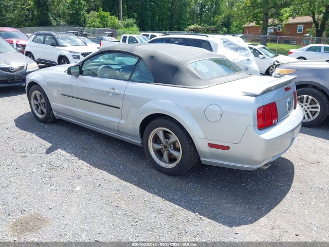 2005 Ford Mustang მანქანა იყიდება აუქციონზე, vin: 1ZVFT84N055216167, აუქციონის ნომერი: 45236073