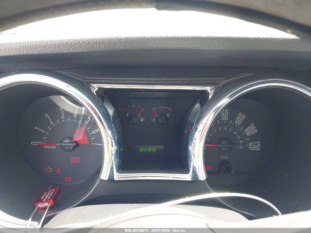 2005 Ford Mustang მანქანა იყიდება აუქციონზე, vin: 1ZVFT84N055216167, აუქციონის ნომერი: 45236073