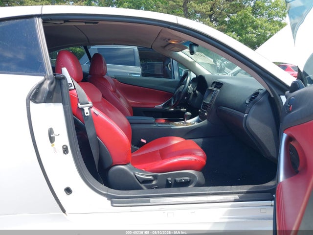 Auction sale of the 2015 Lexus Is 250c, vin: JTHFF2C21F2532662, lot number: 45236108