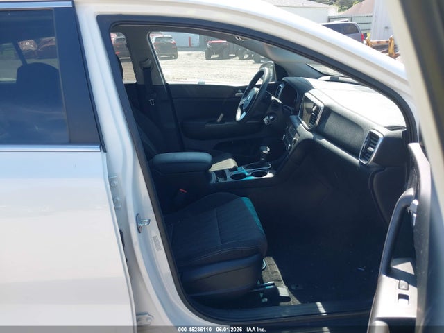 2022 Kia Sportage Lx მანქანა იყიდება აუქციონზე, vin: KNDPMCAC8N7981724, აუქციონის ნომერი: 45236110