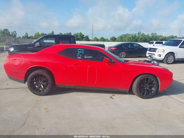 2C3CDZAG3JH334025 Dodge Challenger Sxt Plus