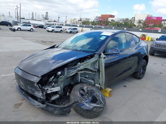 7SAYGDED3TA696117 Tesla Model Y Premium Rear-wheel Drive/rear-wheel Drive