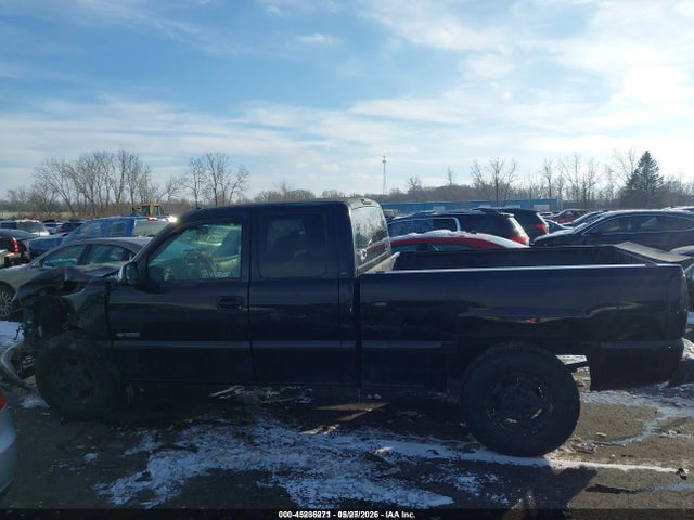 Продажа на аукционе авто 2002 Chevrolet Silverado 1500 Lt, vin: 1GCEK19T92E221475, номер лота: 45236271