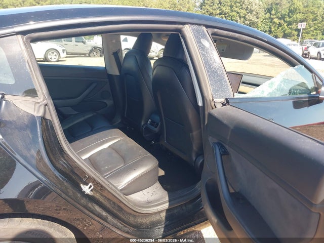 45236294 :رقم المزاد ، 5YJ3E1EB8NF189813 vin ، 2022 Tesla Model 3 Long Range Dual Motor All-wheel Drive مزاد بيع