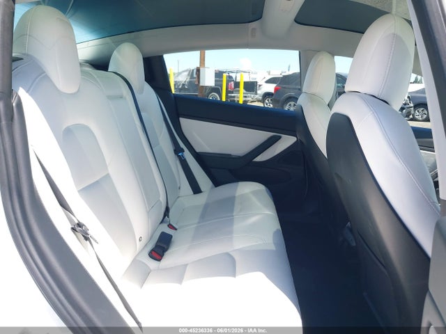 Tesla Model 3 Long Range/mid Range 2018 5YJ3E1EA5JF169701 Image 8