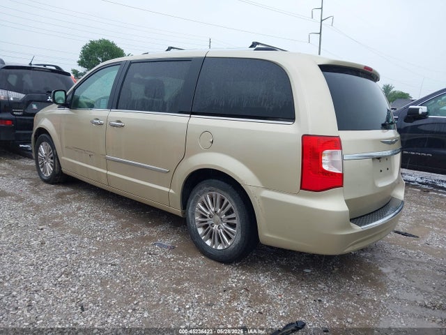 2011 Chrysler Town & Country Limited მანქანა იყიდება აუქციონზე, vin: 2A4RR6DG2BR618396, აუქციონის ნომერი: 45236423