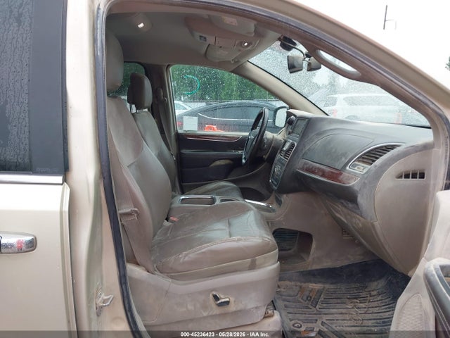 2011 Chrysler Town & Country Limited მანქანა იყიდება აუქციონზე, vin: 2A4RR6DG2BR618396, აუქციონის ნომერი: 45236423