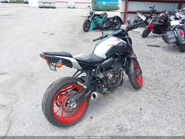 Yamaha MT07 2019 JYARM27E8KA003634 Image 12
