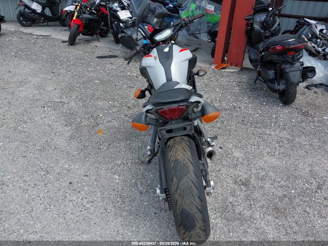 Yamaha MT07 2019 JYARM27E8KA003634 Image 6