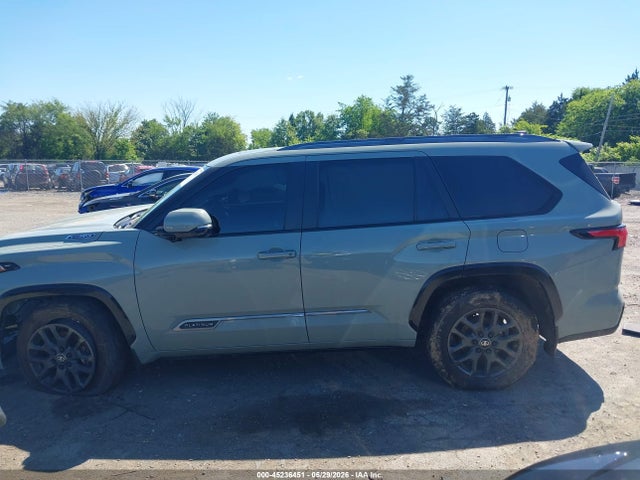 2025 Toyota Sequoia Platinum მანქანა იყიდება აუქციონზე, vin: 7SVAAABA9SX051932, აუქციონის ნომერი: 45236451