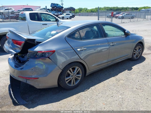 Продаж на аукціоні авто 2018 Hyundai Elantra Sel, vin: 5NPD84LF2JH357704, номер лоту: 45236542