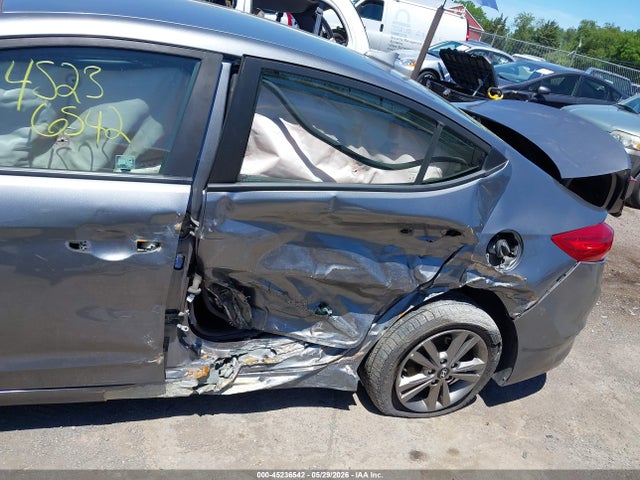Продаж на аукціоні авто 2018 Hyundai Elantra Sel, vin: 5NPD84LF2JH357704, номер лоту: 45236542