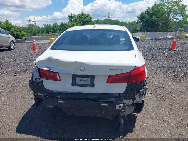 2018 Bmw 530i Xdrive მანქანა იყიდება აუქციონზე, vin: WBAJA7C50JWA73241, აუქციონის ნომერი: 45236624