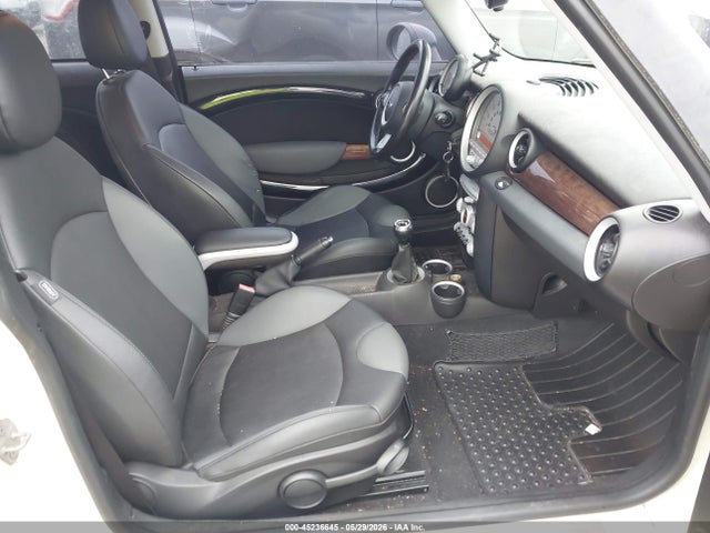 45236645 :رقم المزاد ، WMWMF73589TX40940 vin ، 2009 Mini Cooper S مزاد بيع