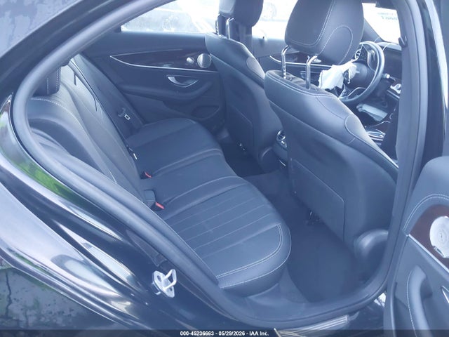 45236663 :رقم المزاد ، W1KZF8DB8MA951651 vin ، 2021 Mercedes-benz E 350 مزاد بيع