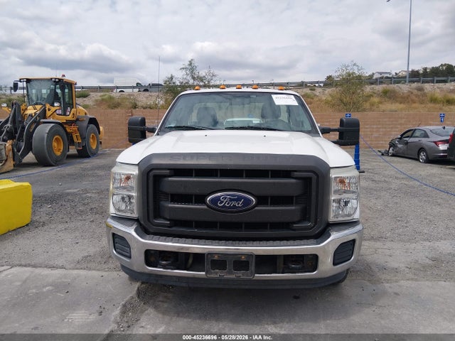 Ford F-350 Chassis Xl 2016 1FDRF3G69GEC86666 Image 14
