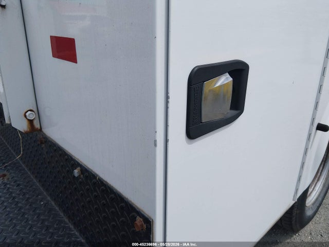 Ford F-350 Chassis Xl 2016 1FDRF3G69GEC86666 Image 6