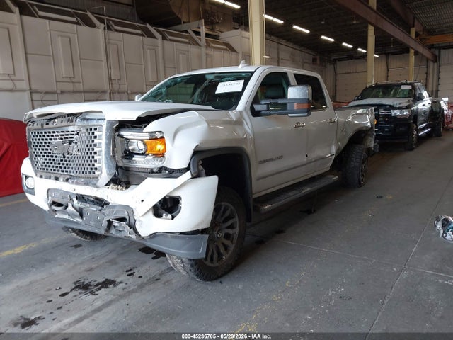 GMC Sierra 2500hd Denali 2016 1GT12UE82GF267572 Image 2